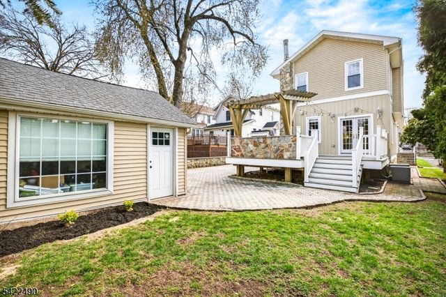 22 Vine St, Nutley Twp., NJ 07110