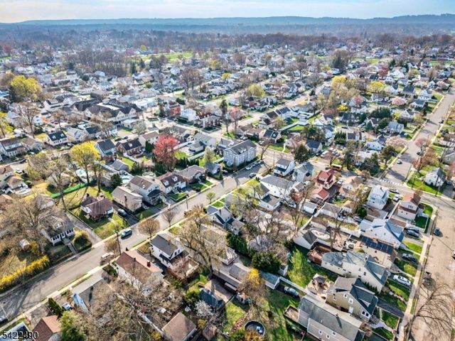 22 Vine St, Nutley Twp., NJ 07110