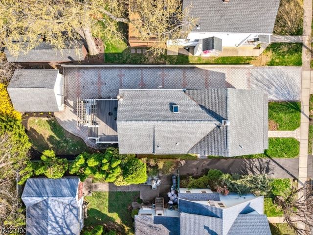 22 Vine St, Nutley Twp., NJ 07110