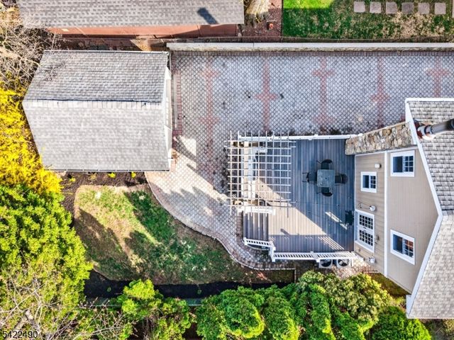 22 Vine St, Nutley Twp., NJ 07110