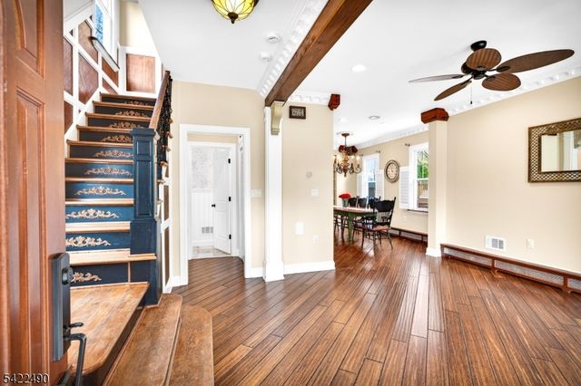 22 Vine St, Nutley Twp., NJ 07110
