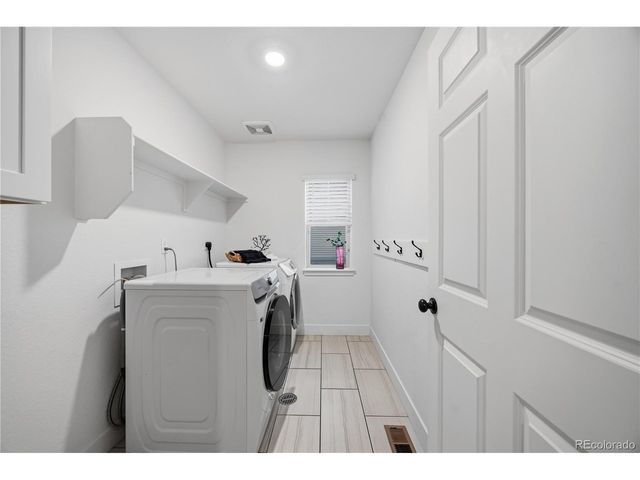 20750 E Beekman Pl, Denver, CO 80249