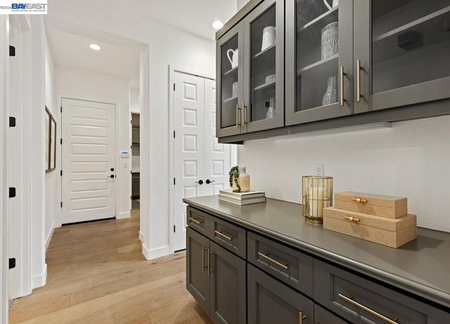 580 Boyd Rd, Pleasant Hill, CA 94523