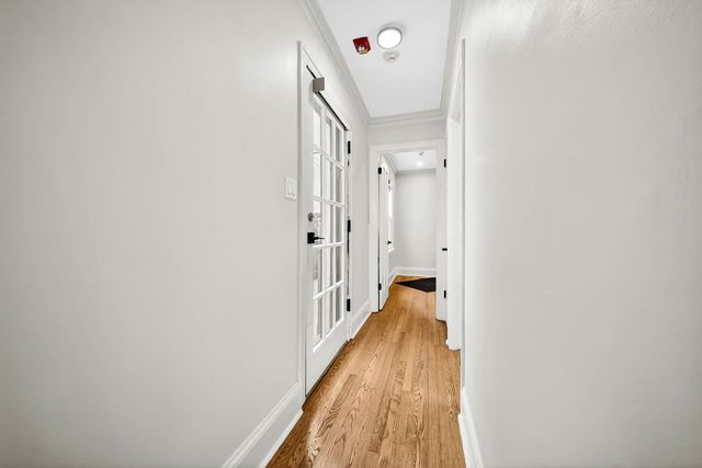 19 E 1st Street C, Hinsdale, IL 60521