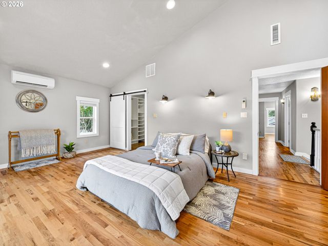 554 S MAIN St, Jefferson, OR 97352