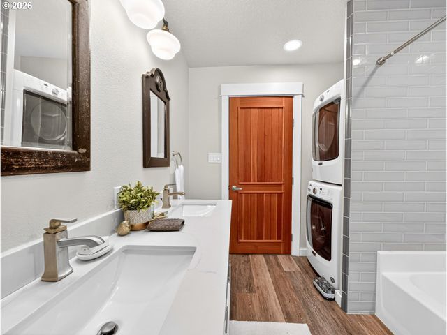 554 S MAIN St, Jefferson, OR 97352