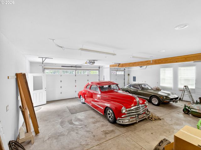 554 S MAIN St, Jefferson, OR 97352
