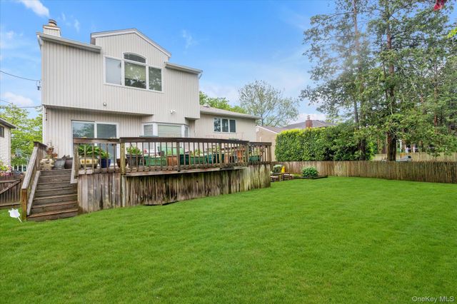 1055 Cedarhurst Street, North Woodmere, NY 11581