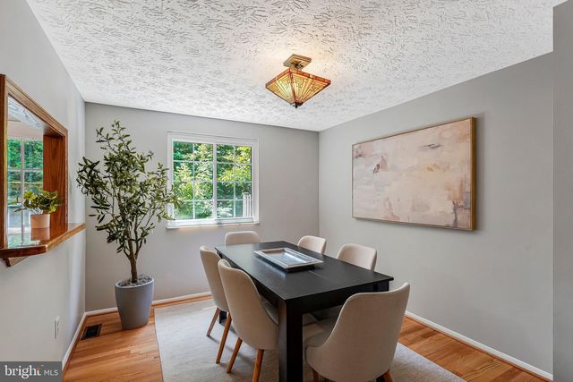 2038 BROOKS SQUARE PL, Falls Church, VA 22043