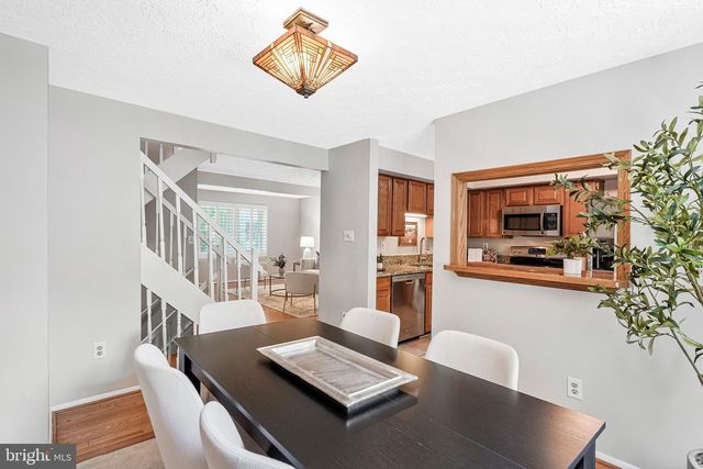 2038 BROOKS SQUARE PL, Falls Church, VA 22043