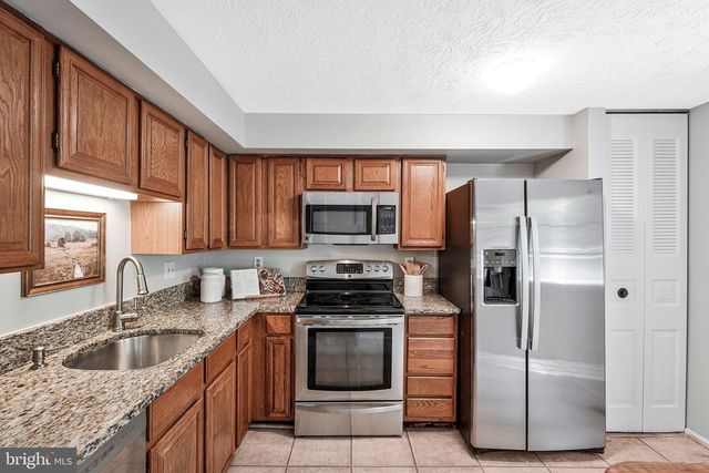 2038 BROOKS SQUARE PL, Falls Church, VA 22043