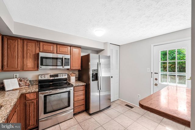 2038 BROOKS SQUARE PL, Falls Church, VA 22043