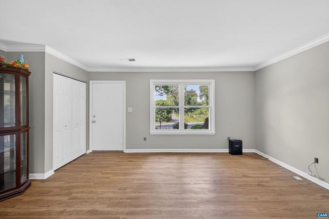 213 OAK ST, Charlottesville, VA 22902