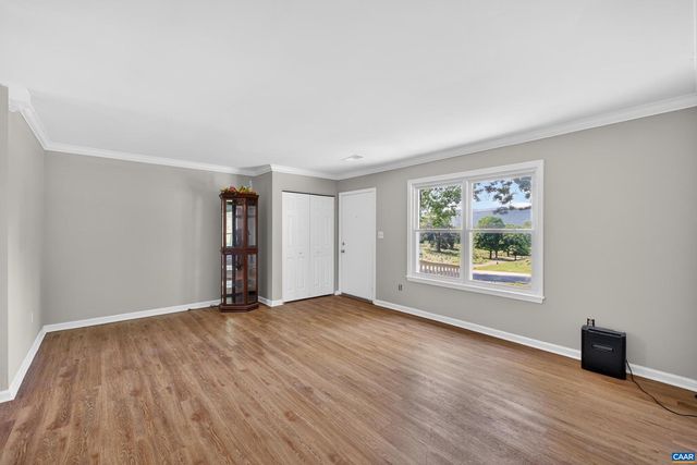 213 OAK ST, Charlottesville, VA 22902