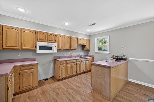213 OAK ST, Charlottesville, VA 22902