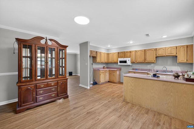 213 OAK ST, Charlottesville, VA 22902