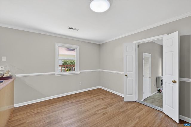 213 OAK ST, Charlottesville, VA 22902