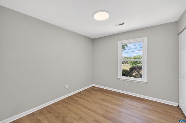 213 OAK ST, Charlottesville, VA 22902