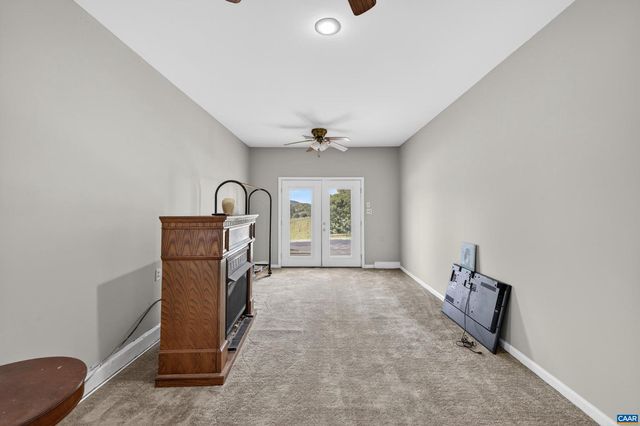 213 OAK ST, Charlottesville, VA 22902