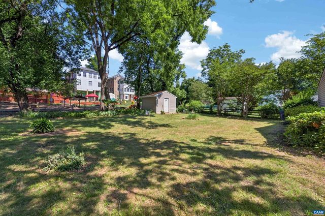213 OAK ST, Charlottesville, VA 22902