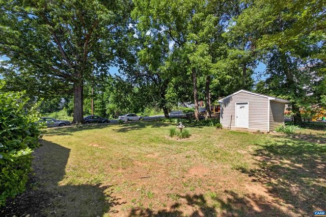 213 OAK ST, Charlottesville, VA 22902