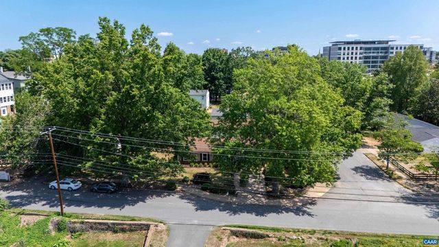 213 OAK ST, Charlottesville, VA 22902