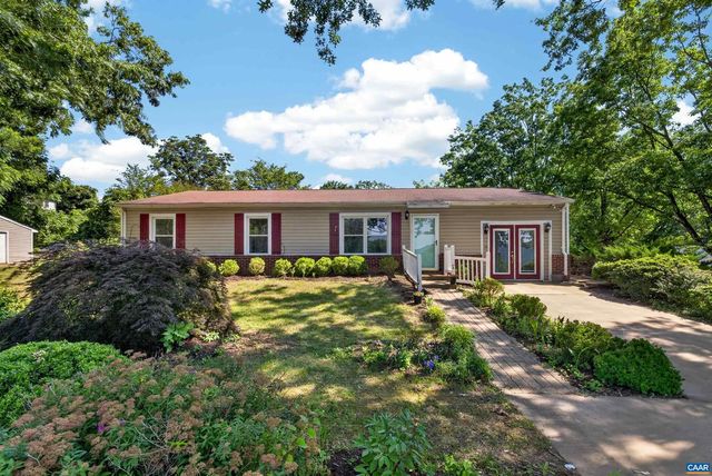 213 OAK ST, Charlottesville, VA 22902