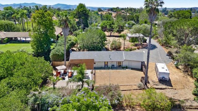 2020 Winterwarm Drive, Fallbrook, CA 92028
