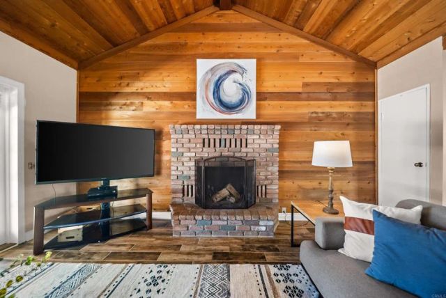 2020 Winterwarm Drive, Fallbrook, CA 92028