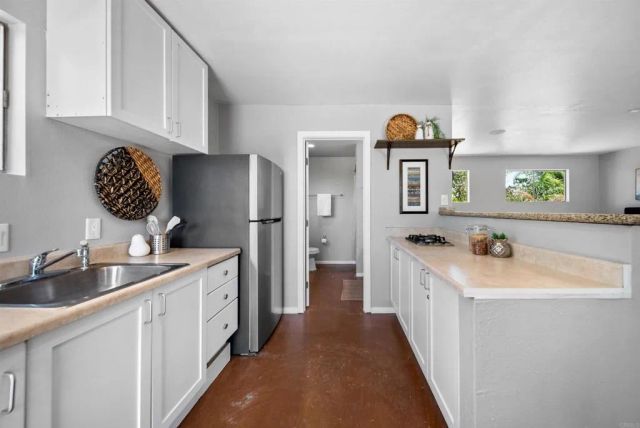 2020 Winterwarm Drive, Fallbrook, CA 92028