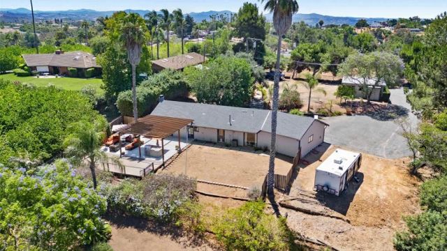 2020 Winterwarm Drive, Fallbrook, CA 92028