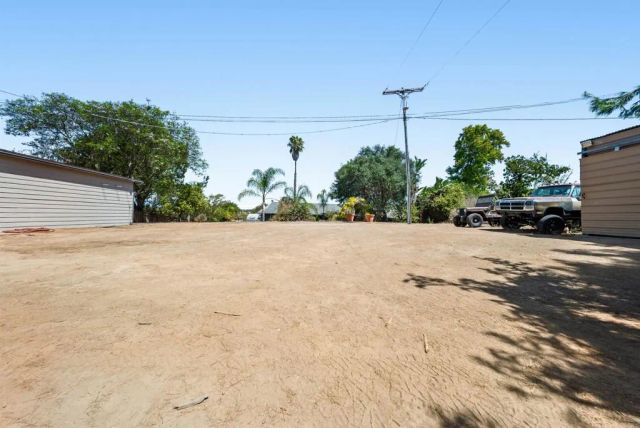 2020 Winterwarm Drive, Fallbrook, CA 92028