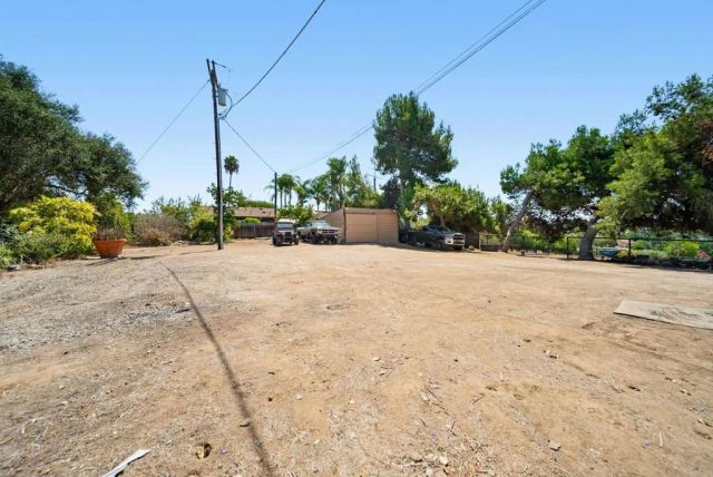 2020 Winterwarm Drive, Fallbrook, CA 92028