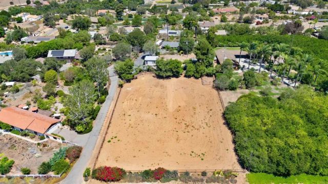 2020 Winterwarm Drive, Fallbrook, CA 92028