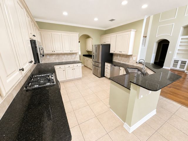 210 captain hm shreve Boulevard, Shreveport, LA 71115