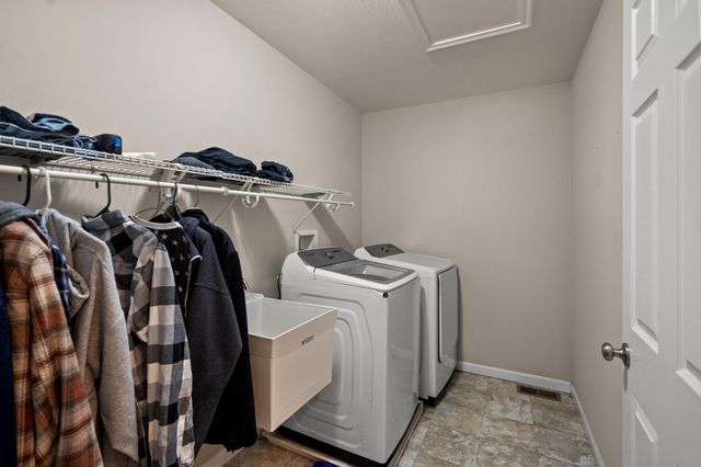 9542 Meadow Lake Drive, Alexandria, KY 41001