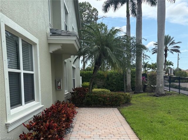1305 Mariposa CIR 1204, Naples, FL 34105