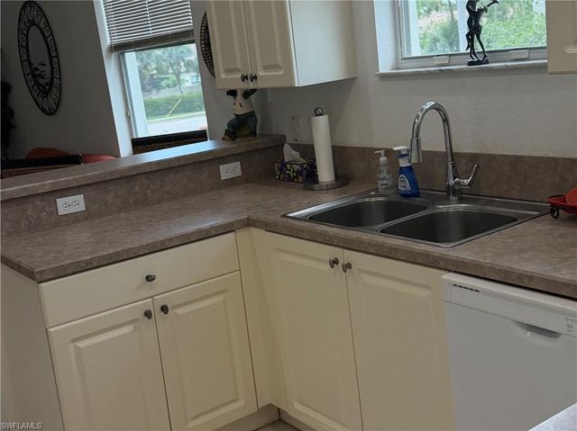 1305 Mariposa CIR 1204, Naples, FL 34105