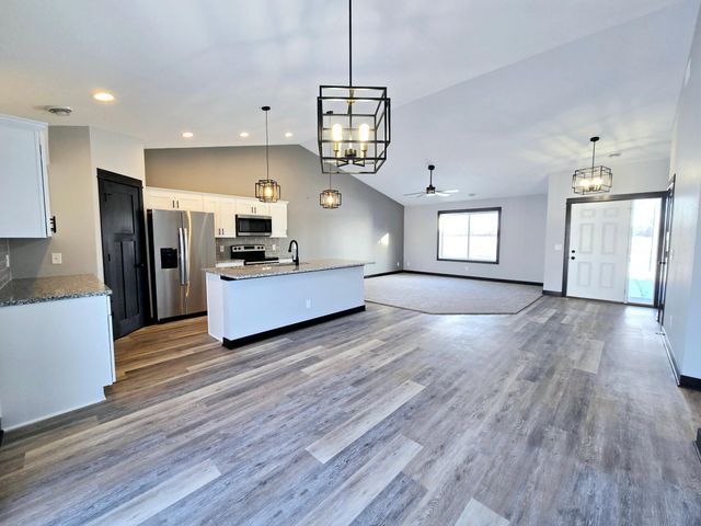 1110 Cullen Street, Saint Peter, MN 56082