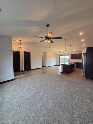 1110 Cullen Street, Saint Peter, MN 56082