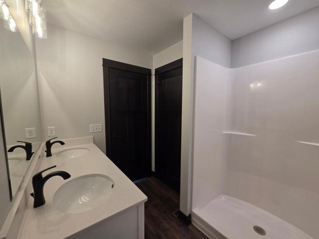 1110 Cullen Street, Saint Peter, MN 56082