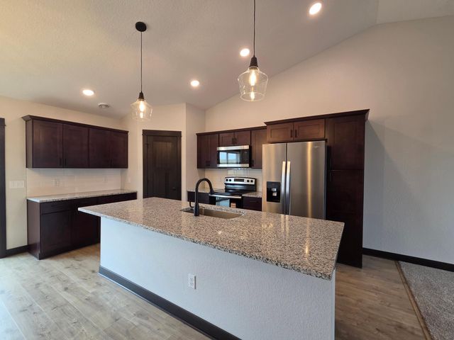 1110 Cullen Street, Saint Peter, MN 56082