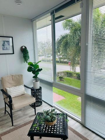 50 Plymouth, West Palm Beach, FL 33417