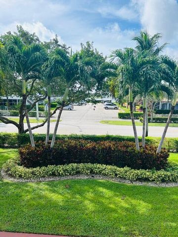 50 Plymouth, West Palm Beach, FL 33417