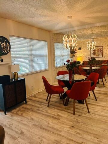 50 Plymouth, West Palm Beach, FL 33417