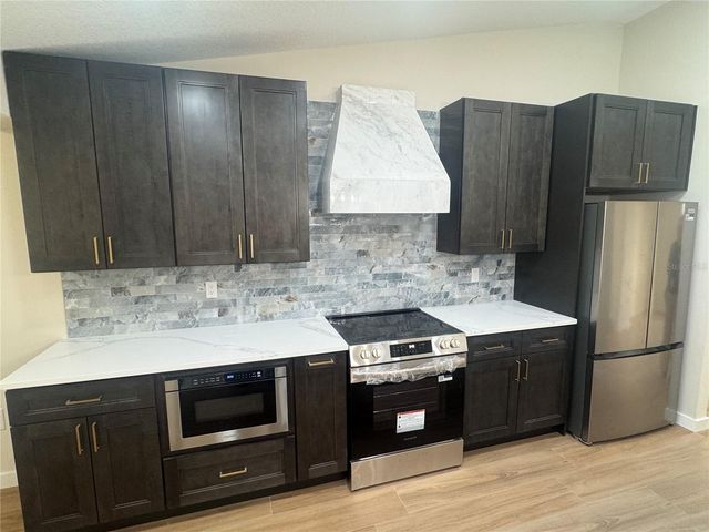 2221 CIMARRON TERRACE, Palm Harbor, FL 34683