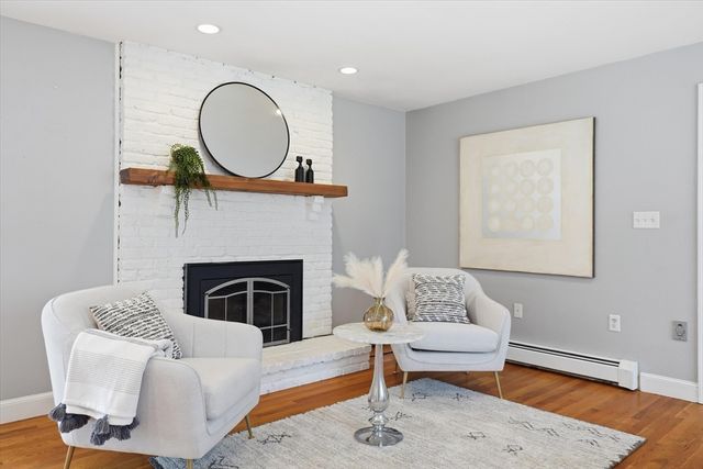 11 Alison Way, Andover, MA 01810