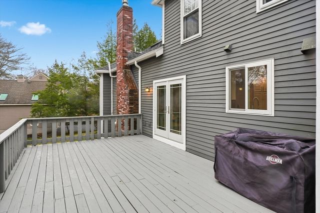 11 Alison Way, Andover, MA 01810