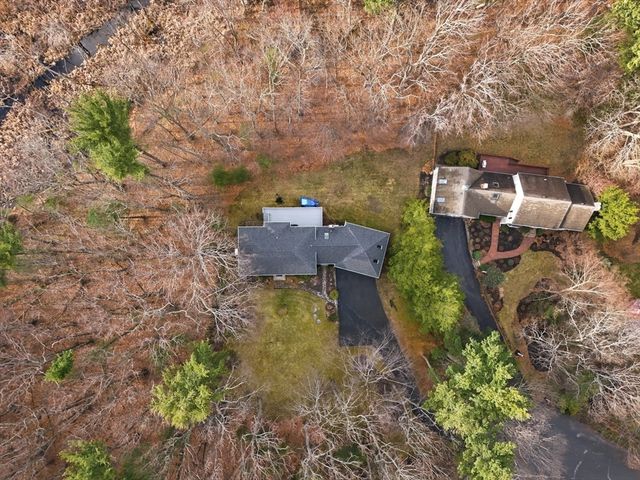 11 Alison Way, Andover, MA 01810