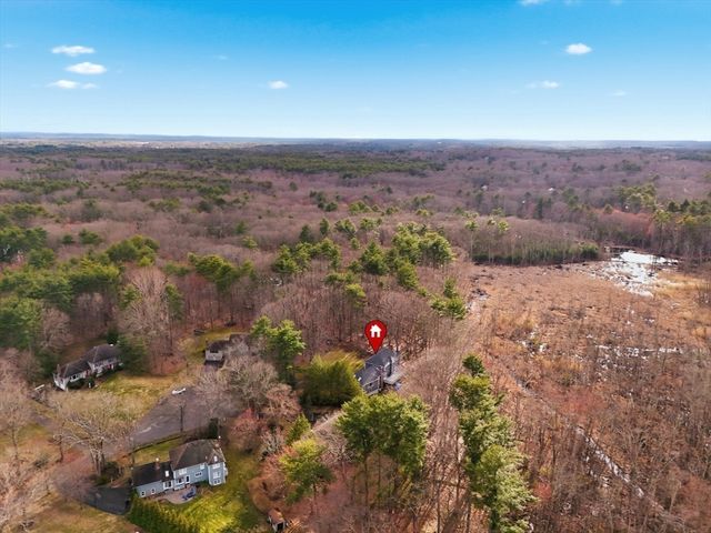 11 Alison Way, Andover, MA 01810